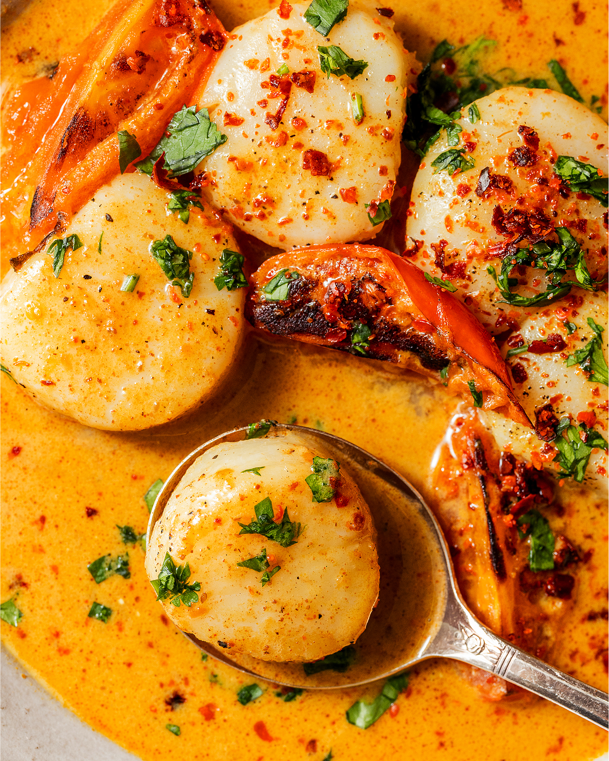 Thai-Inspired Spicy Coconut Curry Scallops